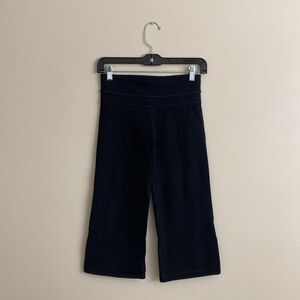 Lululemon Black Capris